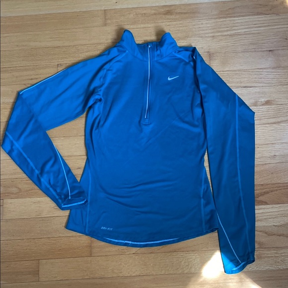 Nike Tops - Nike DRI-FIT Half-Zip Top - Size XS
